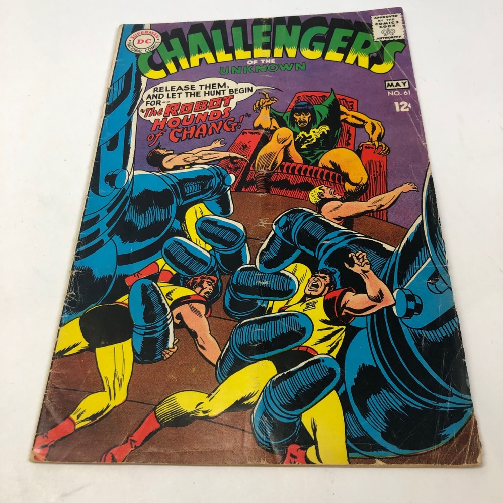Challengers of the Unknown #61 DC Comics 1968 The‎ Robot Hounds of Chang